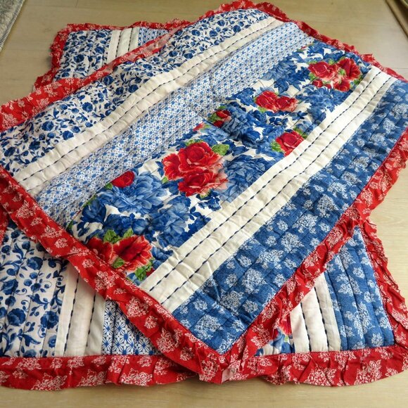 The Pioneer Woman Heritage Floral Standard Quilted Sham Set 20"x26" Cotton - Picture 5 of 13